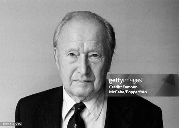 Man Roland Peter Ruck Peter Carter Ruck Photos et images de collection - Getty Images