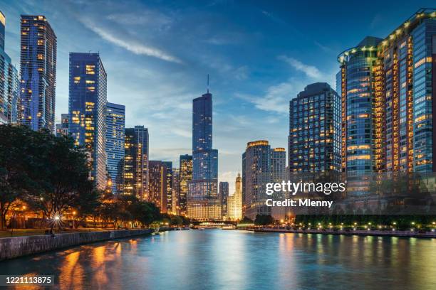 chicago river cityscape sunset twilight usa - chicago river stock pictures, royalty-free photos & images