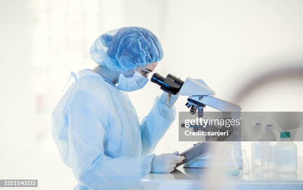 Microscope Self Image View Through Microscope Photos and Premium High Res Pictures - Getty Images
