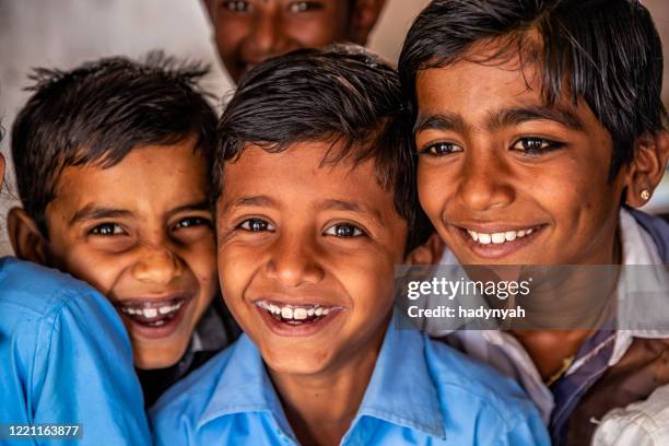 indian school children in classroom, rajasthan, india - indian boy standing stock pictures, royalty-free photos & images