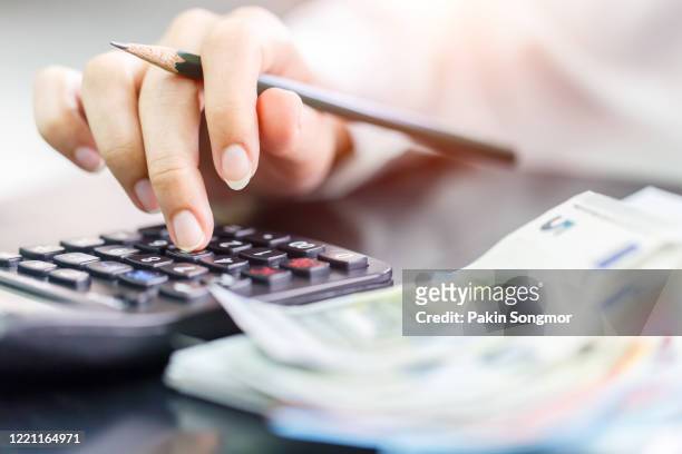 woman counting money euro banknotes, business or stock market concept image. - bargeld euro stock-fotos und bilder