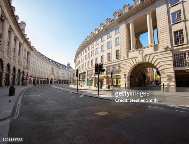 empty streets in london during the lockdown - central london stock pictures, royalty-free photos & images