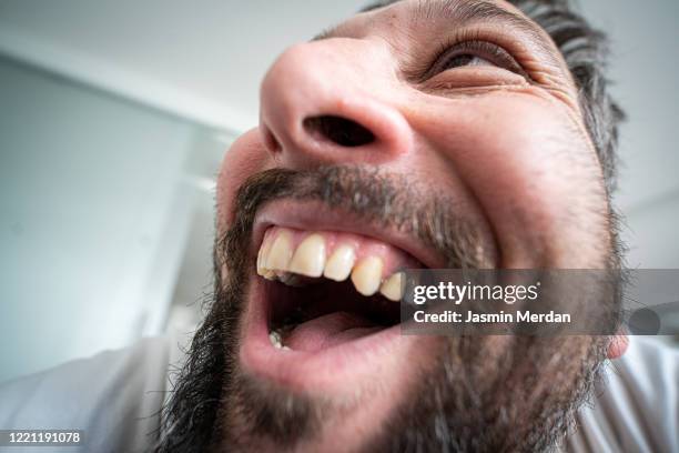 mouth and teeth are for laughing :d - barba por fazer imagens e fotografias de stock