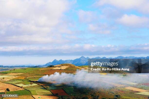 landscape view of southern shan state - ko ko htike aung stockfoto's en -beelden