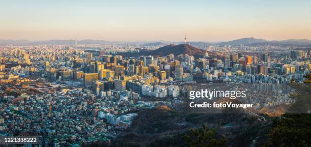 seoul solnedgång panorama över trångt skyskrapa stadsbilden sydkorea - seoul bildbanksfoton och bilder