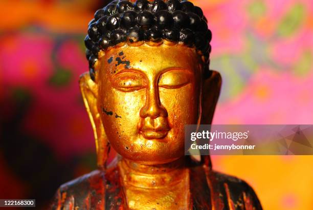 buddhism: golden buddha head statue - buddha face stock pictures, royalty-free photos & images