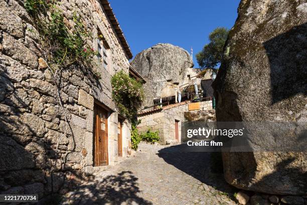 in the streets of monsanto (idanha-a-nova), portugal - monsanto portugal stock pictures, royalty-free photos & images