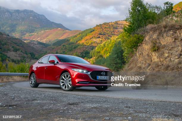  318 fotos e imágenes de Mazda3 - Getty Images