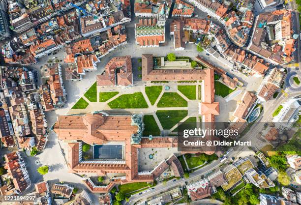 top down view of st gallen old town in eastern switzerland - cantão de são galo - fotografias e filmes do acervo
