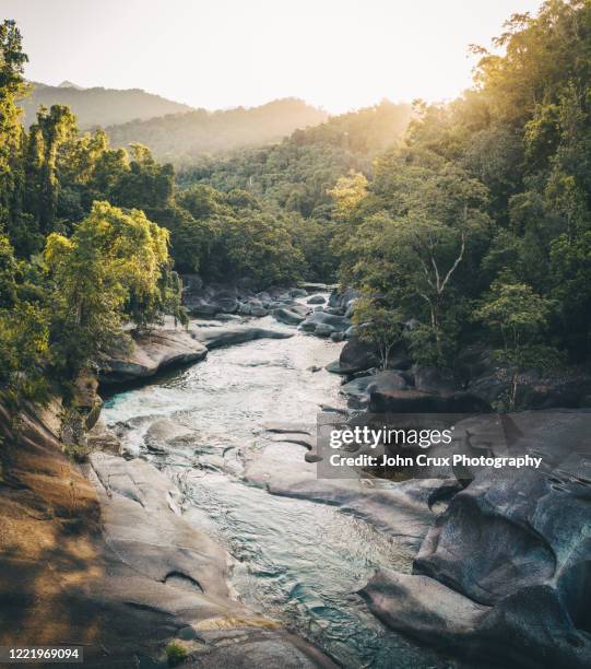 babinda boulders sunset - cairns aerial foto e immagini stock