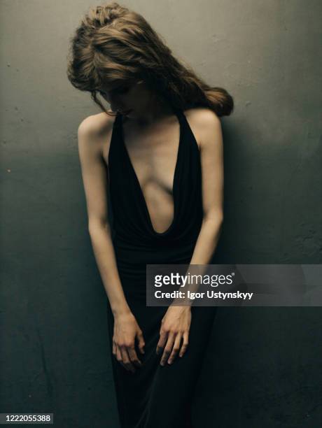 portrait of young sad woman - anoressia foto e immagini stock