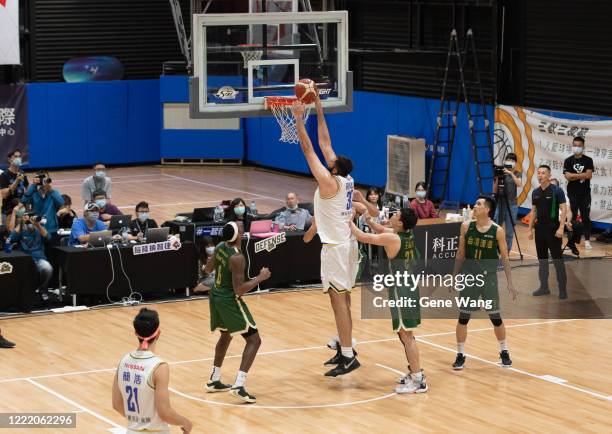 Sim Bhullar of Yulon Luxgen Dinos attempt to layup during the SBL Finals Game Six between Taiwan Beer and Yulon Luxgen Dinos at Hao Yu Trainning...