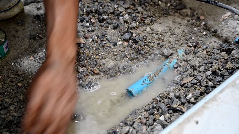 Pipeworks Laborer Pipelines Outline Videos and HD Footage - Getty Images