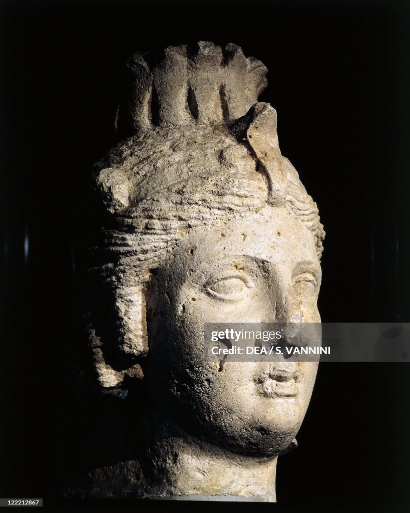 Limestone head of Cleopatra I or II, (181-164 b.c.)