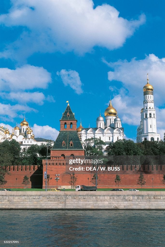 Russia, Moscow, Kremlin, View of fortified citadel and Moskva River