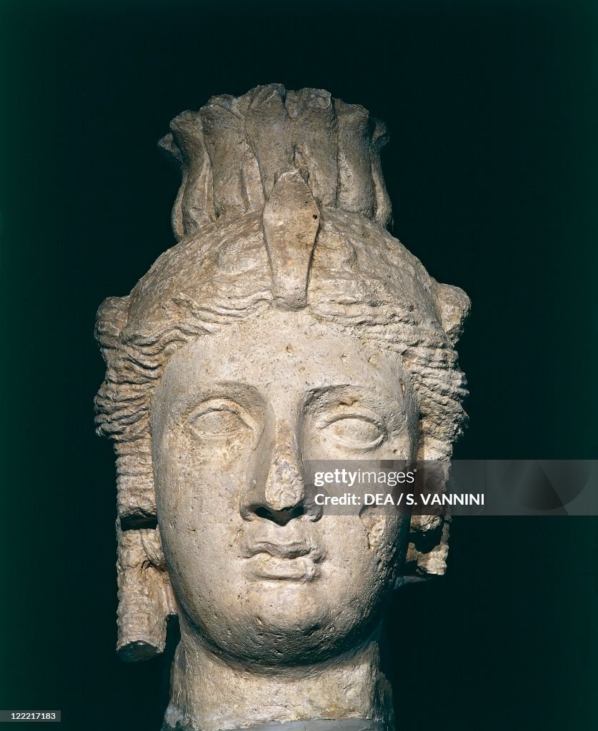 Limestone head of Cleopatra I or II, (181-164 b.c.)