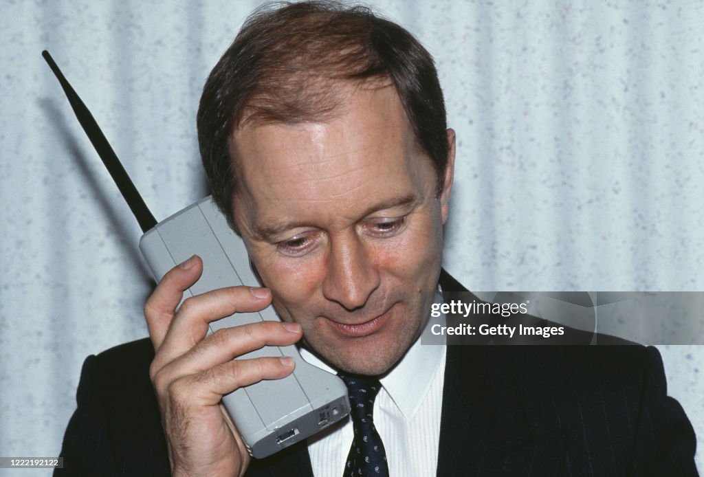 Dave Stringer Norwich City manager on the phone 1991