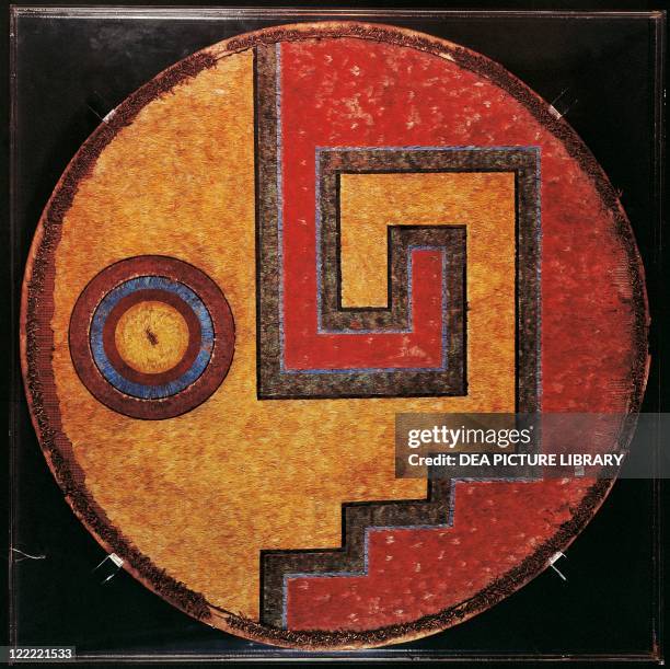 Aztec Shield Patterns Aztec Feathers Photos and Premium High Res Pictures - Getty Images