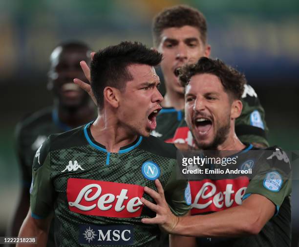 Hirving Lozano of SSC Napoli celebrates his goal with his team-mate Dries Mertens during the Serie A match between Hellas Verona and SSC Napoli at...