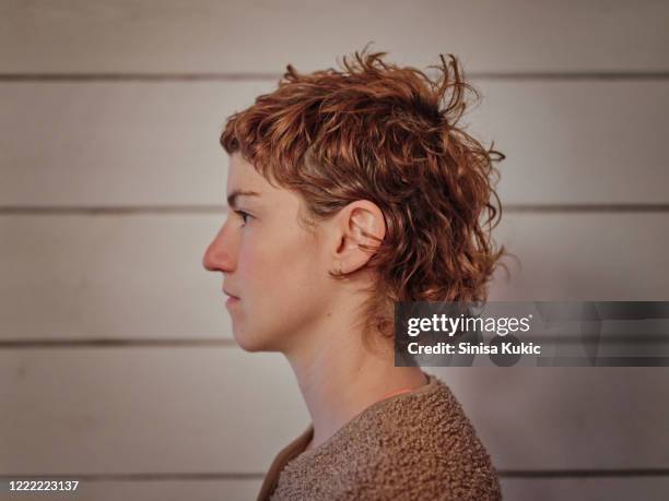 mullet haircut - mullet haircut woman stock pictures, royalty-free photos & images