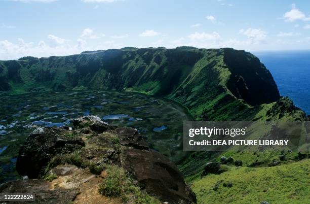 Rapa Insel 5,442 Rapa Nui Easter Island Chile Stock Photos, High-Res Pictures, and ...