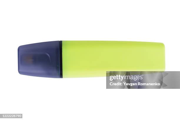 green highlighter isolated over a white background - evidenziare foto e immagini stock