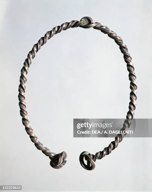 Torque Celt 45 Celtic Torque Stock Photos, High-Res Pictures, and Images - Getty Images