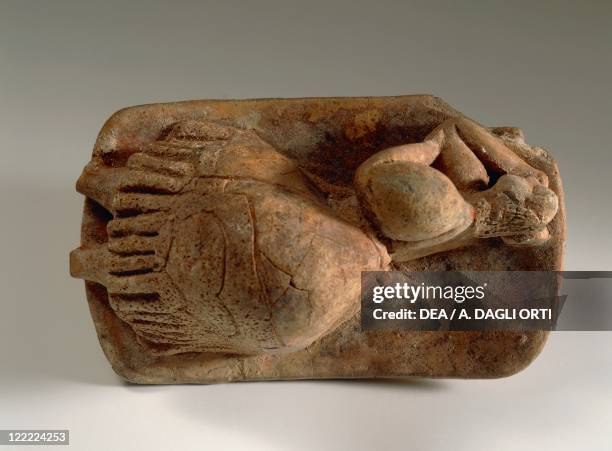Neolithic Pottery Photos and Premium High Res Pictures - Getty Images
