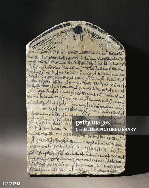 Demonic Script Demotic Script Foto e immagini stock - Getty Images