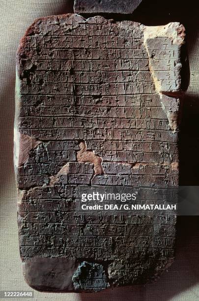 Minoan civilization, 15th century b.C. Clay tablet with inscriptions in Linear B. From Knossos. 1405-1400 a.C.
