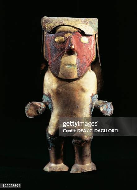 Inca civilization, 15th century. Goldsmith Art. Male figurine in smelted gold shaped by cire perdue .