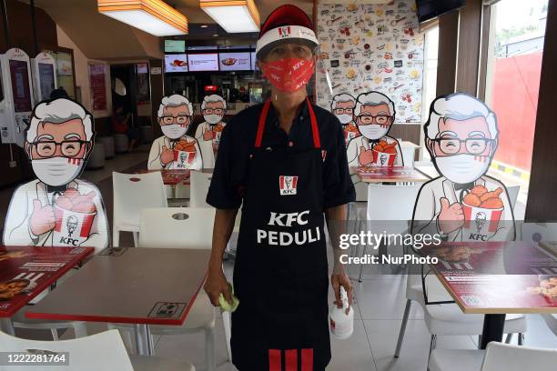 Kfc Issue 52 Kfc Crisis Stock Photos, High-Res Pictures, and Images - Getty Images