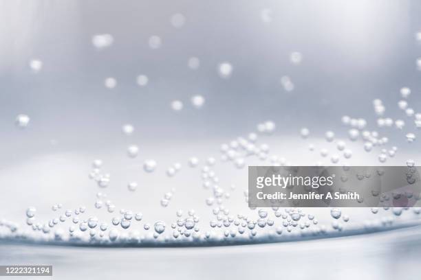 effervescence - carbonated water stock pictures, royalty-free photos & images