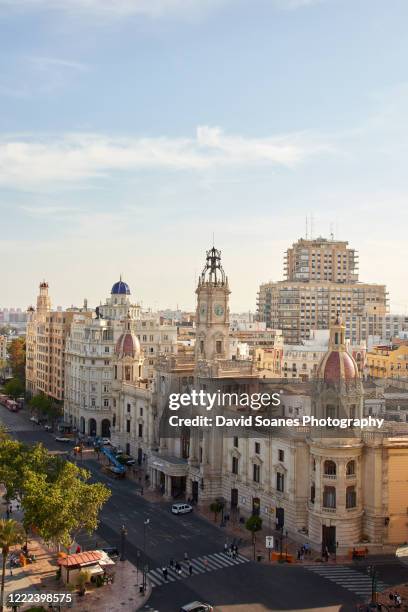 the skyline of valencia, spain - valence espagne photos et images de collection