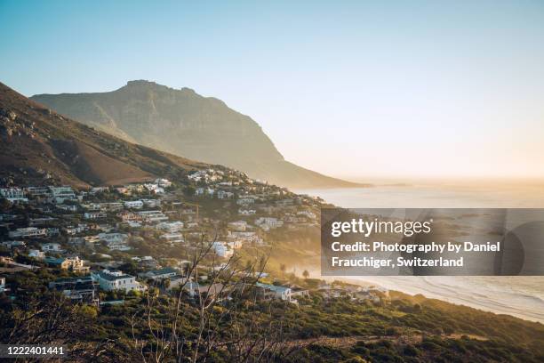 llandudno bay at sunset, cape town - llandudno stock-fotos und bilder