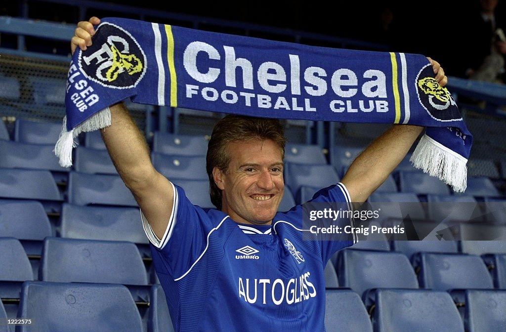 Didier Deschamps signs for Chelsea