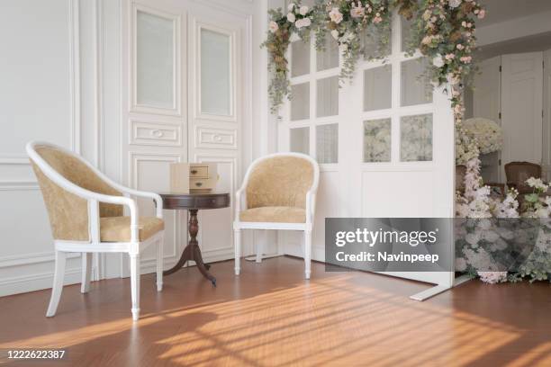 interior decoration, classical style, changing room - cornija - fotografias e filmes do acervo