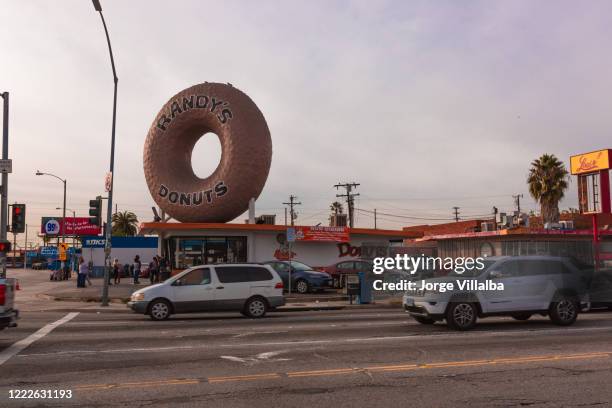Famous Randy's Randys Donuts Photos and Premium High Res Pictures - Getty Images