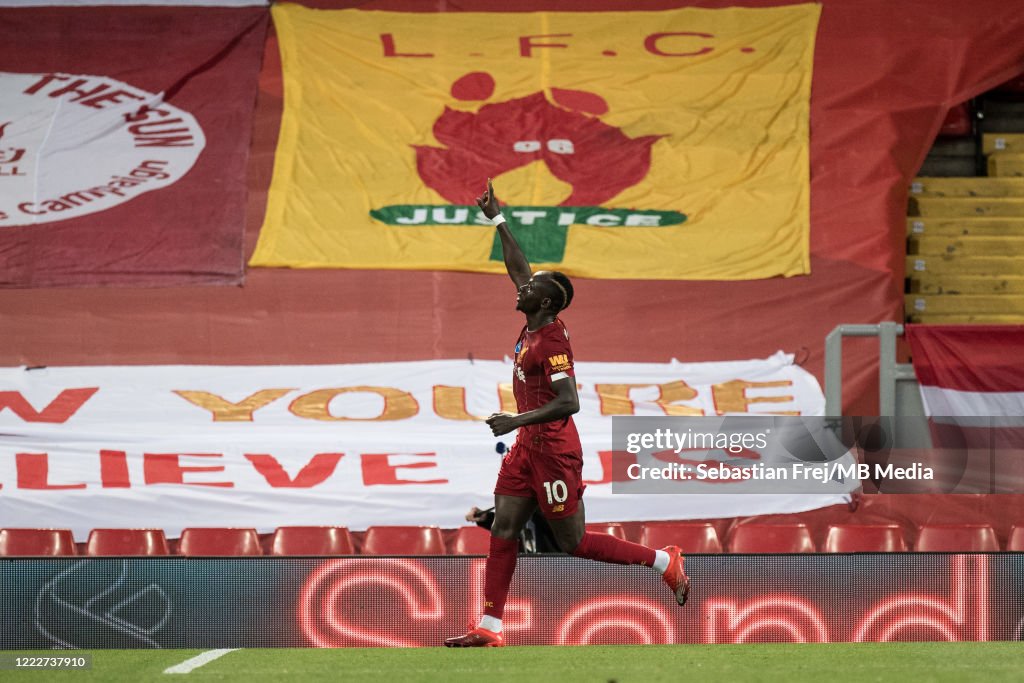 Liverpool FC v Crystal Palace - Premier League