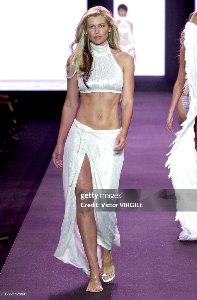 Annual Victoria's Secret Fashion Show 2000 - Runway - Cannes International Film Festival