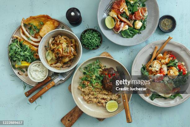 traditional italian dishes for family dinner - european food stock pictures, royalty-free photos & images