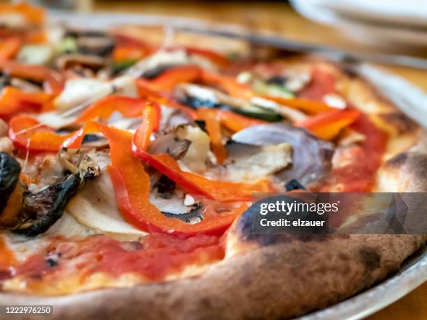 pizza macro - pizza ingredients stock pictures, royalty-free photos & images