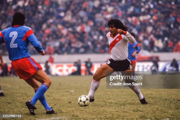 Juan Gilberto FUNES of River Plate during the Intercontinental Cup, Toyota Cup match between River Plate and Steaua Bucuresti at National Stadium,...