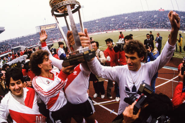 Oscar RUGGERI of River Plate celebrates the victory with the trophy during the Intercontinental Cup, Toyota Cup match between River Plate and Steaua...