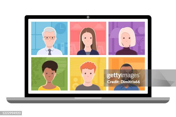 ilustraciones, imágenes clip art, dibujos animados e iconos de stock de videoconferencia en un ordenador portátil. - people clipart