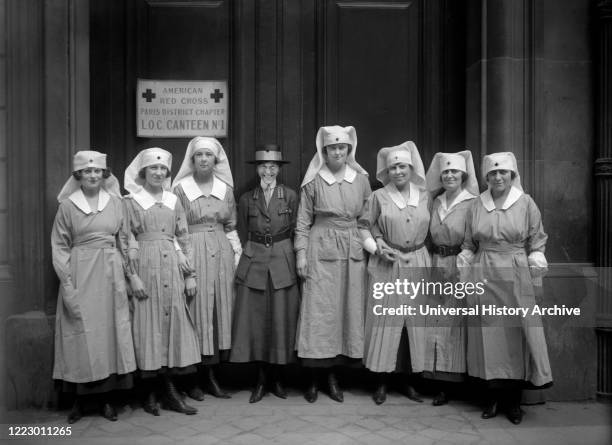 Personnel of American Red Cross Canteen No. 1: Ben Ali Lounsbery, New York City; Margaret Stewart, Goshen, N.Y.; Jessie Tharp, New Orleans; Willy...