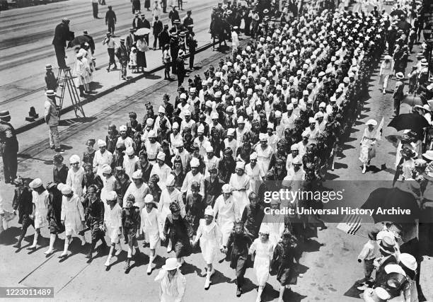 Junior Red Cross Auxiliary forming American Flag, Gulf Div., New Orleans, Louisiana, USA, American National Red Cross Photograph Collection,...