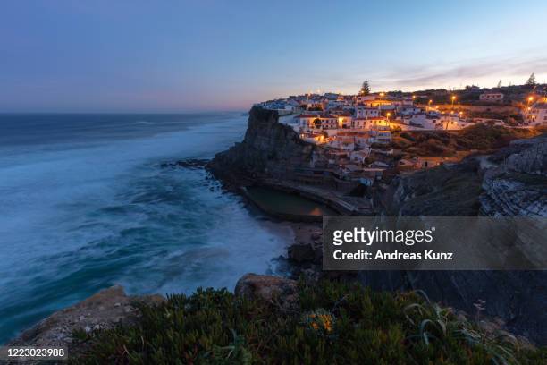 view to azenhas do mar in sintra, portugal - azenhas do mar stockfoto's en -beelden
