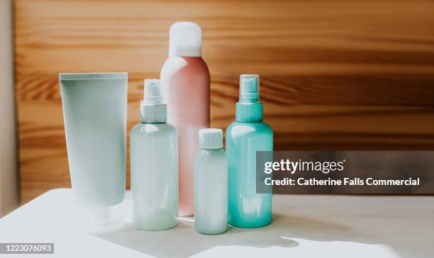 various toiletries - shampoo stock-fotos und bilder
