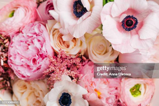 bridal bouquet close up - ranunculus bildbanksfoton och bilder